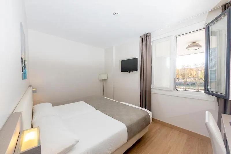 Colectia Hotel Urumea San Sebastian Spain